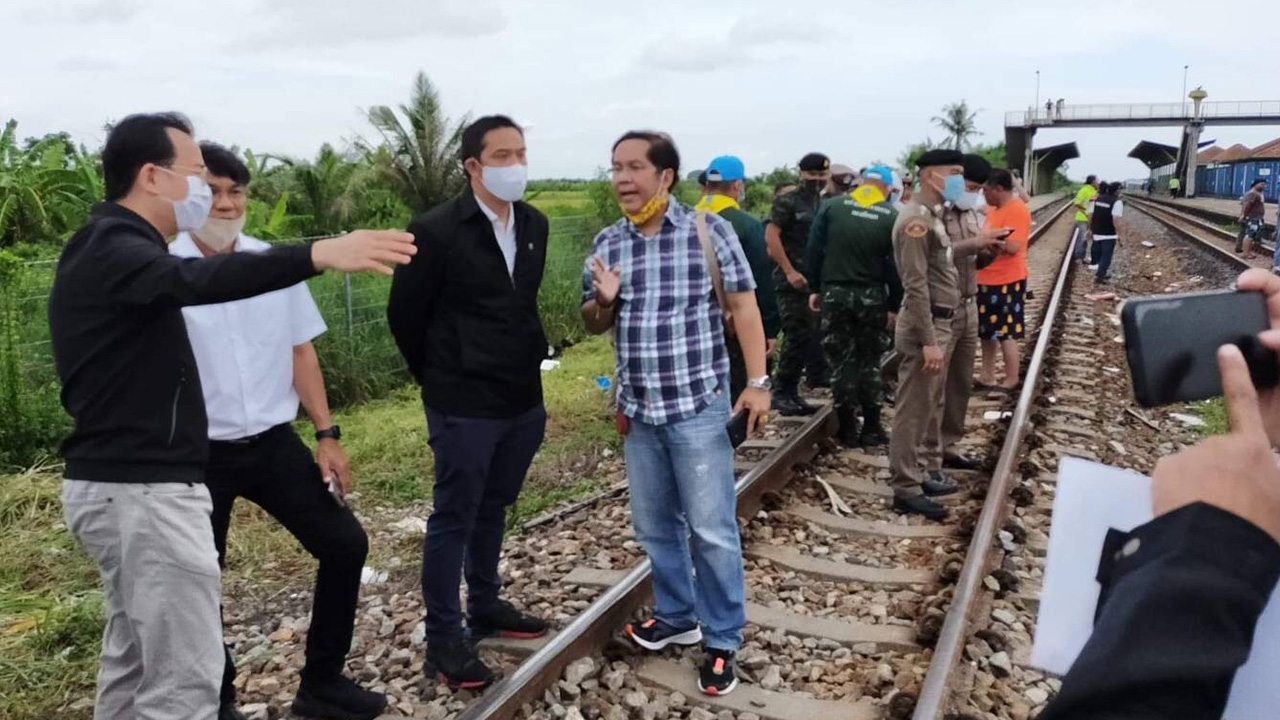 กรมราง-ผู้ว่ารถไฟ เร่งสอบเหตุรถไฟชนรถบัส "ศักดิ์สยาม" สั่งประชุมด่วน