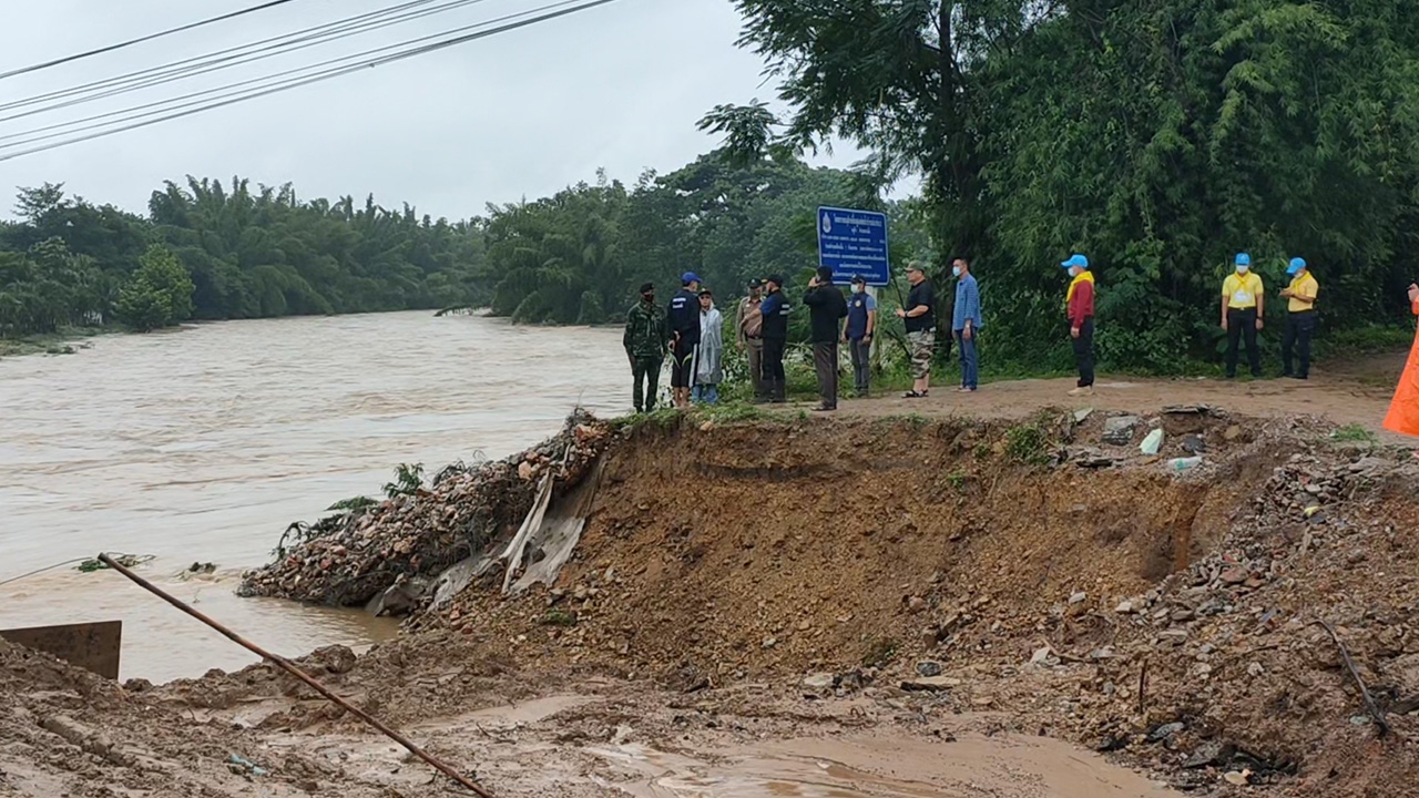 น้ำป่าไหลท่วมราชบุรีใน 3 อำเภอเริ่มลด รีสอร์ต-พื้นที่เกษตรเสียหายอื้อ