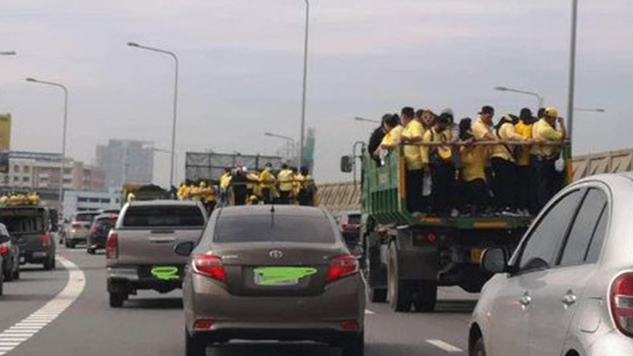 การทางพิเศษฯ แจ้งเอาผิดรถบรรทุก กทม. ขนคนขึ้นทางด่วน ผิดระเบียบจราจร