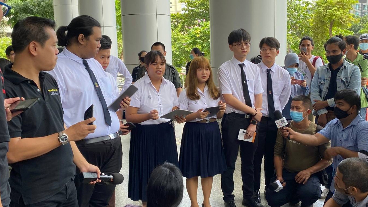 กลุ่มนิสิตและ นศ.ยื่นศาลแพ่ง ขอให้ไต่ส่วนเพิกถอนประกาศสถานการณ์ฉุกเฉินฯ