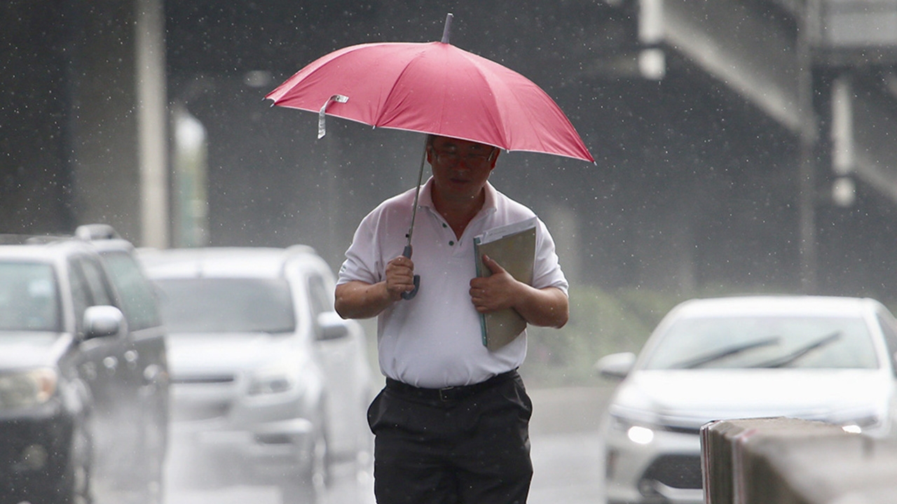 สภาพอากาศวันนี้ ไทยฝนตกต่อเนื่อง 16 จว.เสี่ยงเหนือ-อีสาน ระวังอันตราย