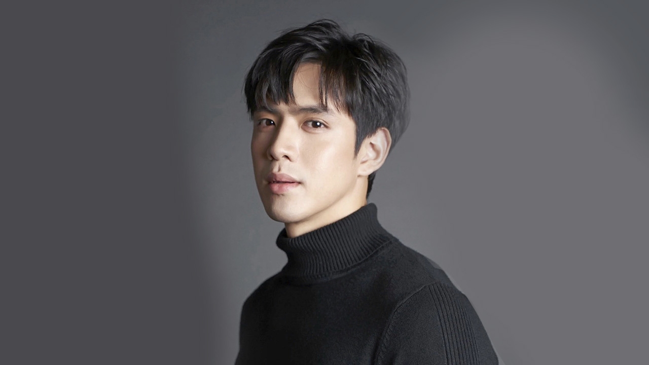 "ฟิล์ม ธนภัทร" พร้อมเสิร์ฟความฟิน มากกว่า "หล่อ เท่" มีเซอร์ไพรส์ "ที่ไม่ใช่ละคร"