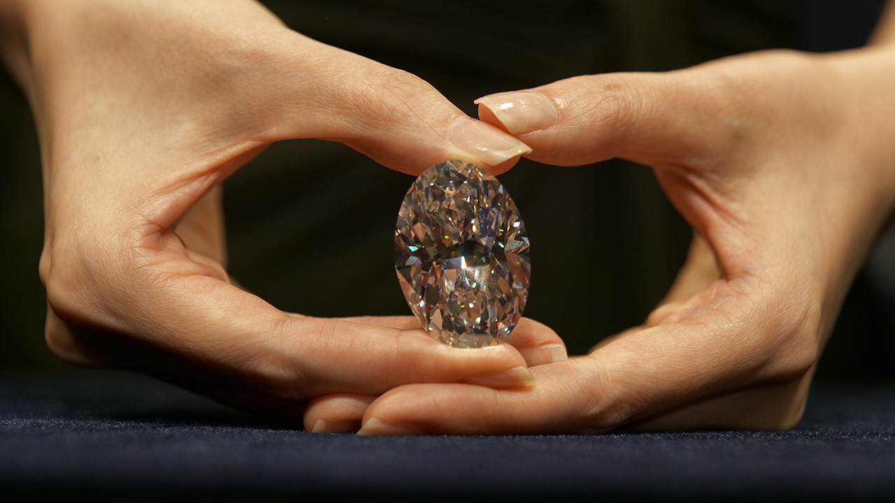 เพชรน้ำงามไร้ที่ติ 102.39 กะรัต พร้อมประมูล 5 ต.ค.นี้