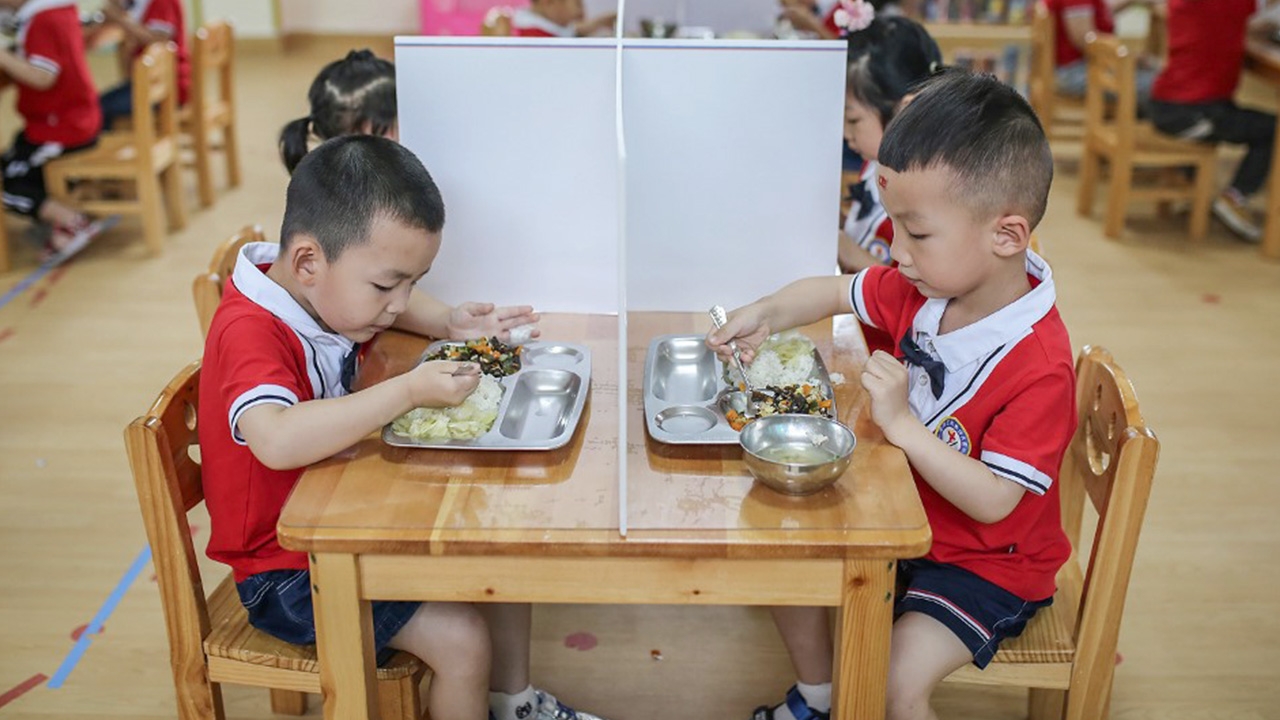 ศาลจีนตัดสินประหารชีวิต ครูวางยาพิษเด็กอนุบาล 25 คน ดับ 1 เพื่อแก้แค้น