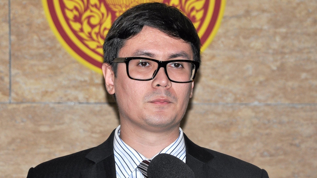 รังสิมันต์ เรียกร้องชำระเหตุการณ์ 6 ตุลา หวังสังคมไทยเดินหน้าอย่างถูกต้อง