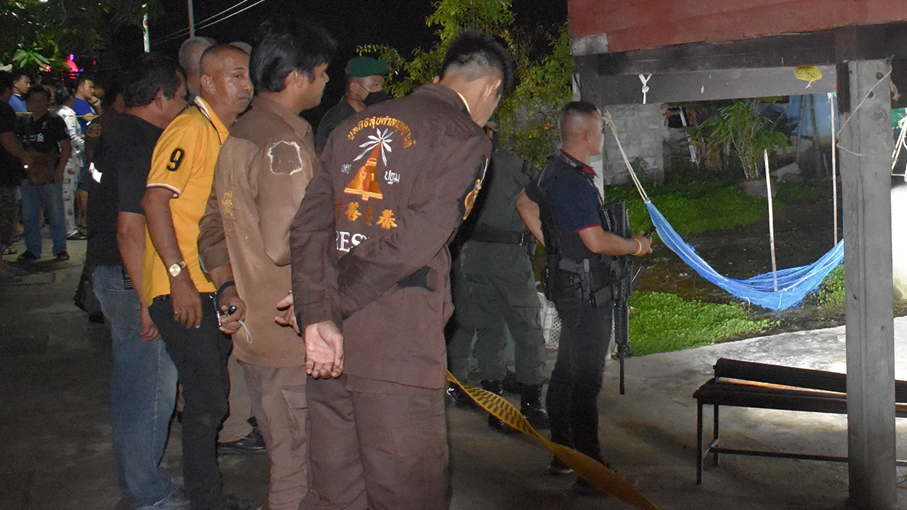 หนุ่มปืนดุ ระแวงเพื่อนแย่งหญิง รัวยิงดับคาบ้าน ตร.พุ่งปมหึงหวง-ชู้สาว 