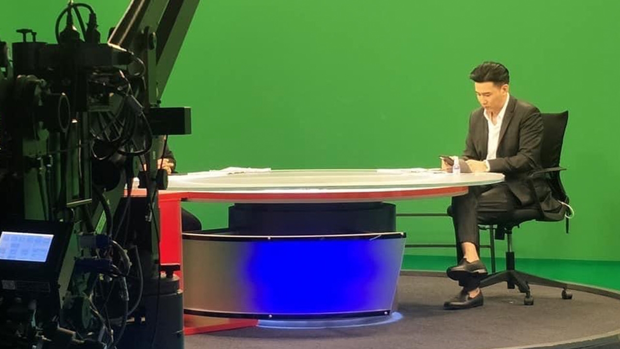 หนุ่ม กรรชัย ขนลุกตอน 5 ทุ่ม ย้อนฟังคลิปทันตแพทย์ ได้ยินเสียงสะอื้นผู้หญิง (คลิป)