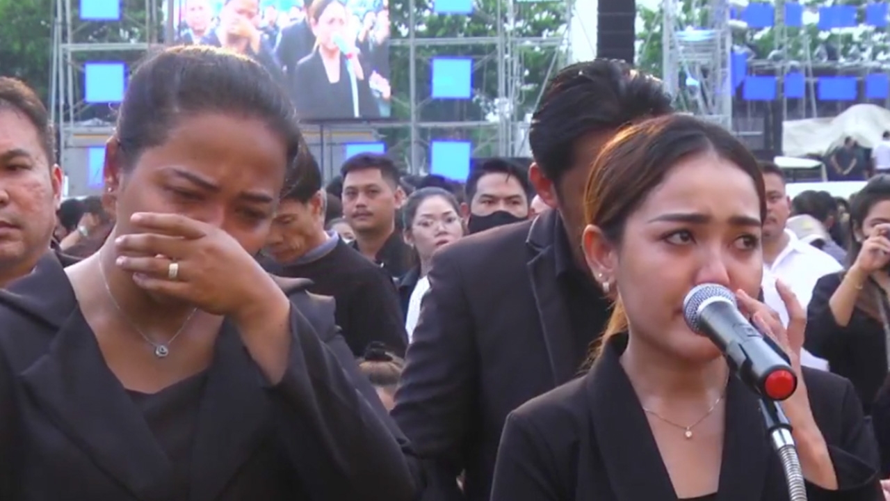 จากใจลูกสาว โรเบิร์ต สายควัน ร่ำไห้ บอกพ่อจะอยู่ในความทรงจำของลูกตลอดไป