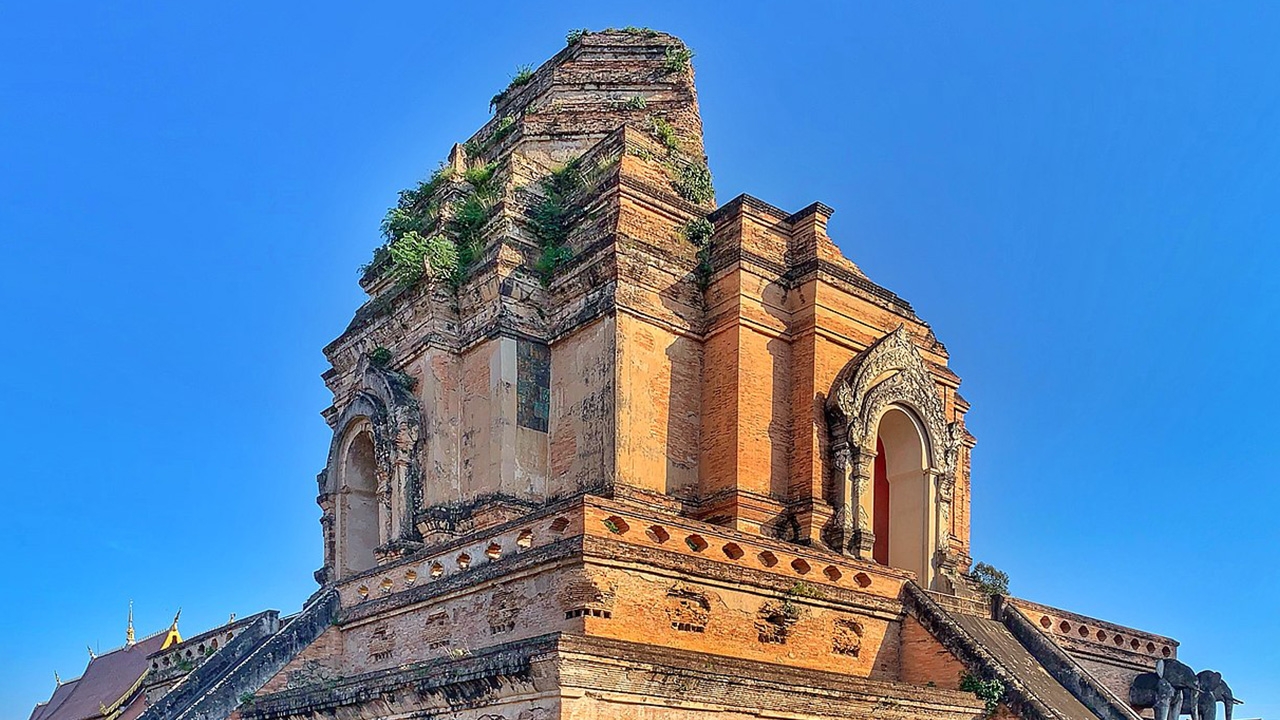 5 ราศีแก้เคล็ดเสริมดวง 6 สถานที่ตามหมอช้าง 