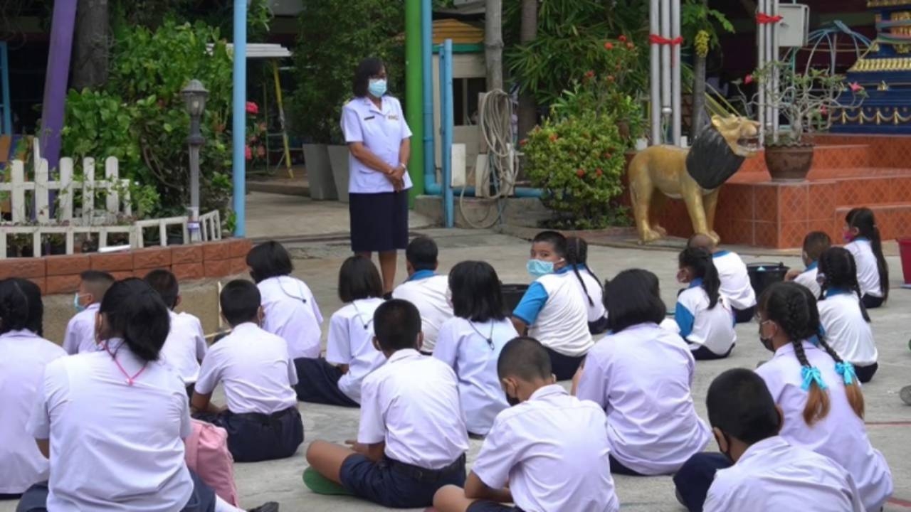 พ่อแม่ผู้ปกครอง วางใจ ร.ร.เอกชนใหญ่ ที่อุทัยธานี ครูใจดีสอนมีประสิทธิภาพ