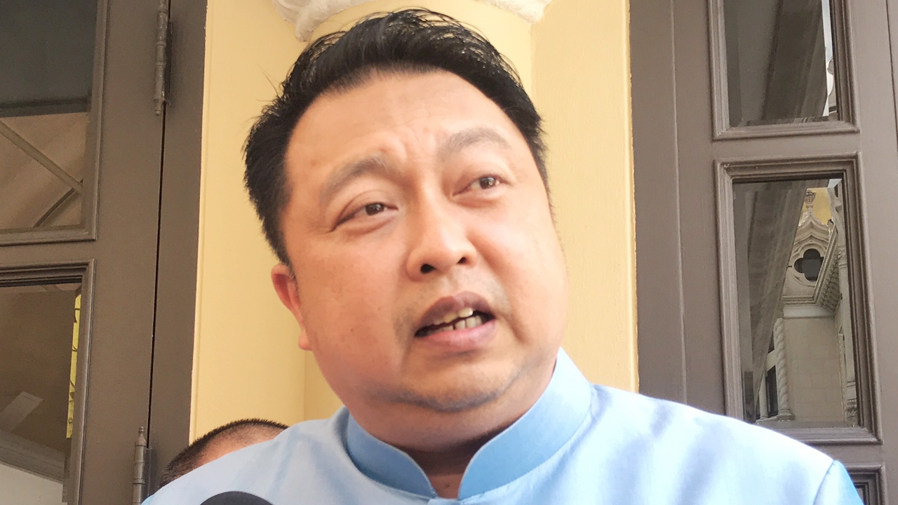 “สุชาติ” ไม่รู้ประกันสังคมถือหุ้นศรีพันวา ชม “ปลาวาฬ” กล้าพูดสิ่งที่คิด