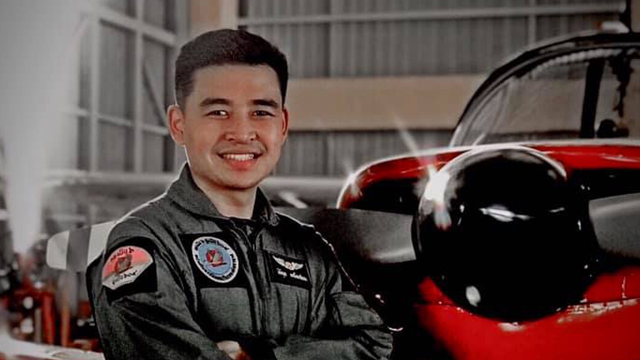 เปิดโพสต์สุดท้าย ช่างซ่อมเครื่องบิน ก่อนขับ BMW ชนขอบทางด่วนเสียชีวิตคาที่