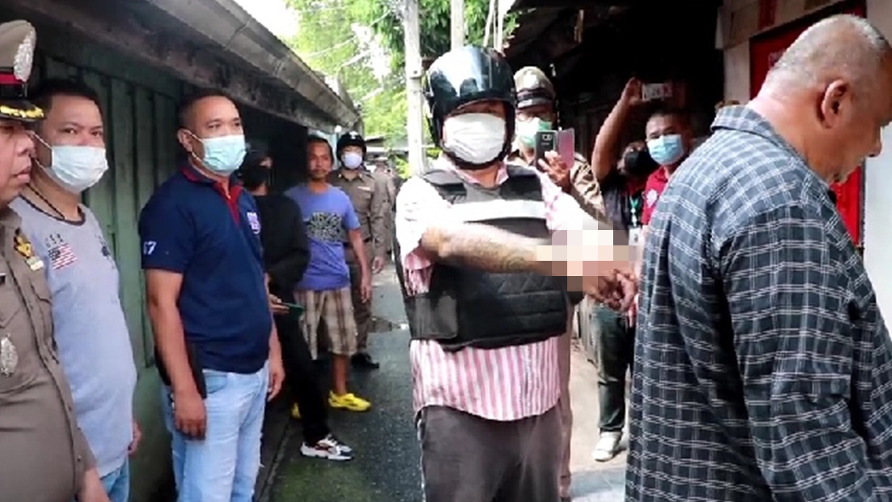 ระดมตำรวจ 30 นาย คุมตัว “องค์ชายจุ้ย” ทำแผน หวั่นชาวบ้านรุมประชาทัณฑ์