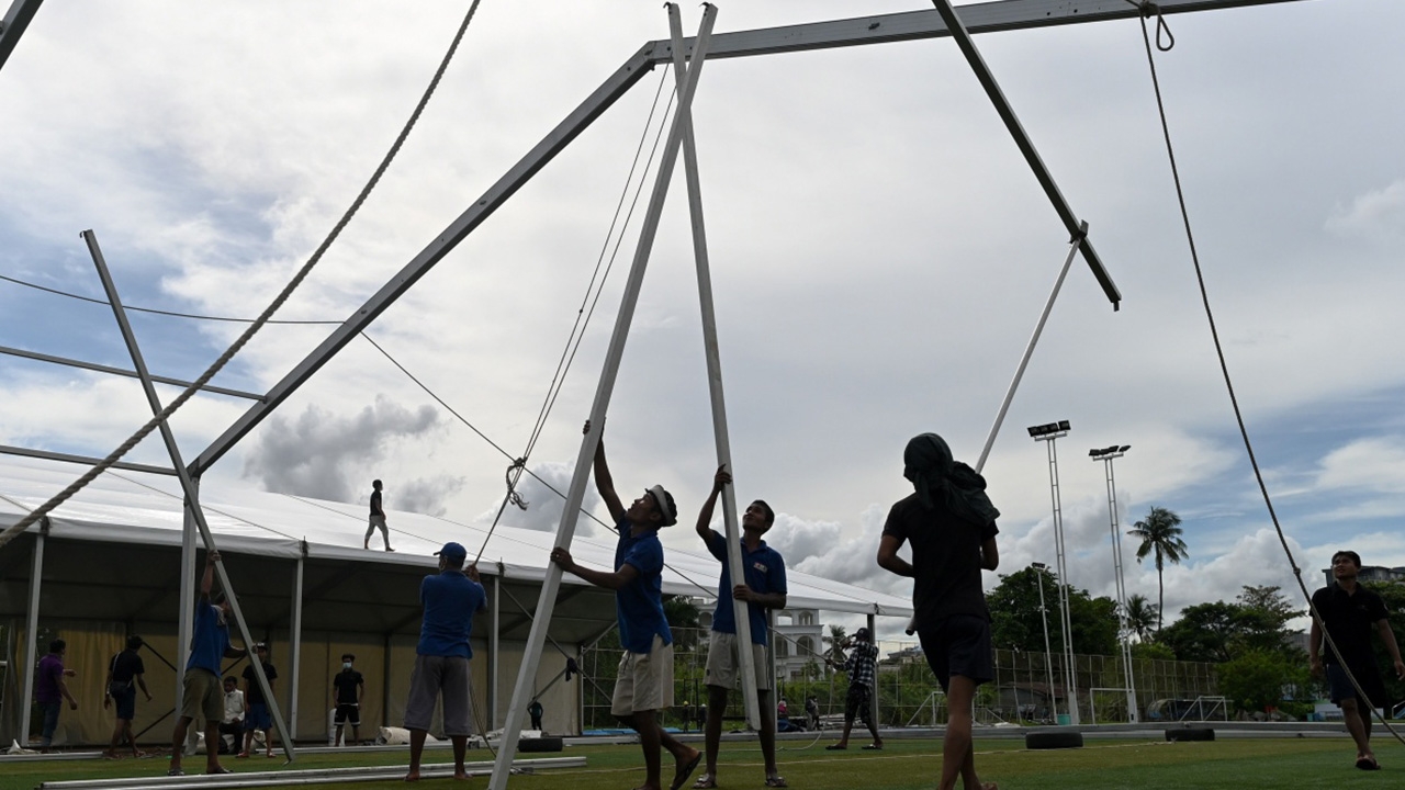 พม่าผวา ติดโควิดรายใหม่กว่า100 เร่งสร้าง รพ.สนามในย่างกุ้ง ผู้ป่วยพุ่ง