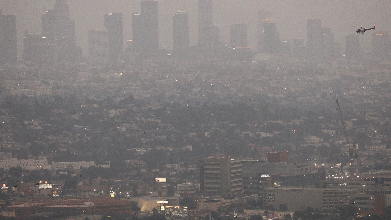 พิษไฟป่า 4 เมืองชายฝั่งสหรัฐฯ ติดท็อป 10 อากาศเลวร้ายที่สุดในโลก