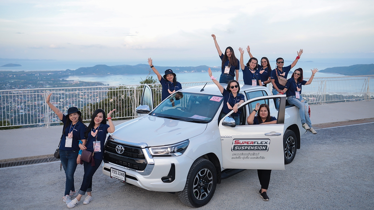 REVO LADY JOURNEY ไฮลักซ์ รีโว่ จัดทริปชวนสาวๆ ยกขบวนลงใต้ 