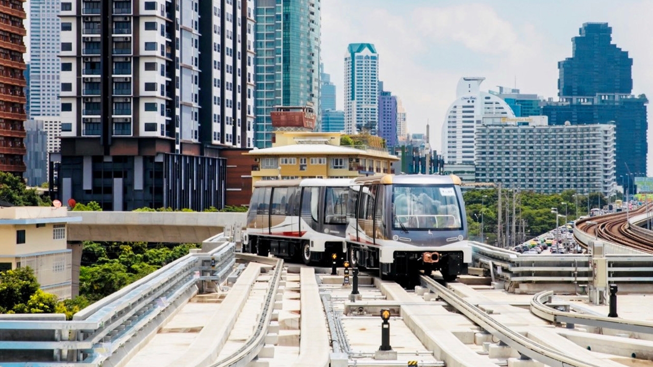 สายสีทองเลื่อนเปิดจาก ตุลาคม เป็นปลายปีนี้