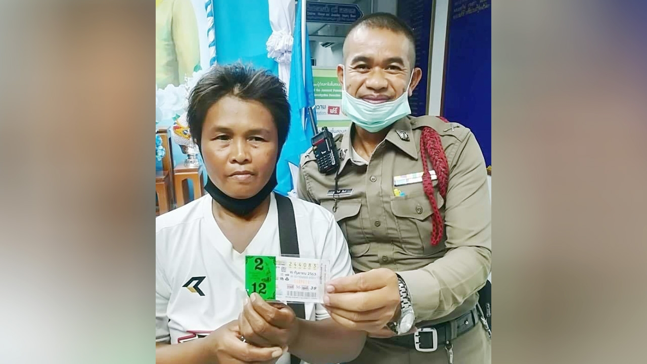 สาวสุรินทร์ เห็นเลขสวย ซื้อ 1 ใบ เฮเลย ถูกหวย รับ 6 ล้านบาท