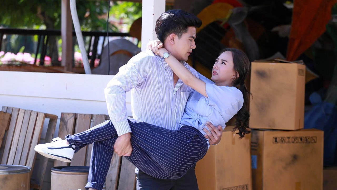 “เต้ยพง-เต้ยจริน” ทำให้โลกจำ จับโจรด้วยท่ายาก ในละคร “ความทรงจำสีจาง”