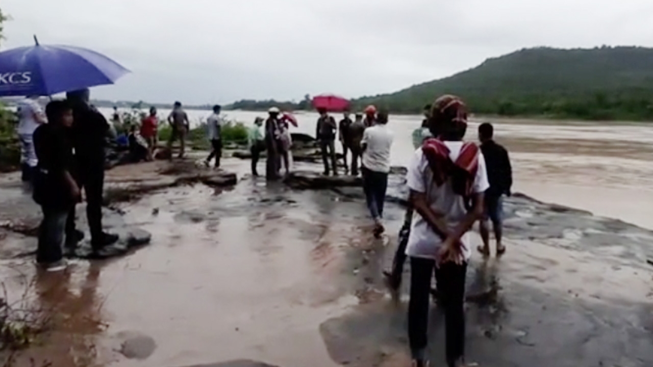 หลวงปู่ถาวร มรณภาพแล้ว พบร่างลอยเกยฝั่ง สปป.ลาว นำศพมาฝังป่าช้าทันที