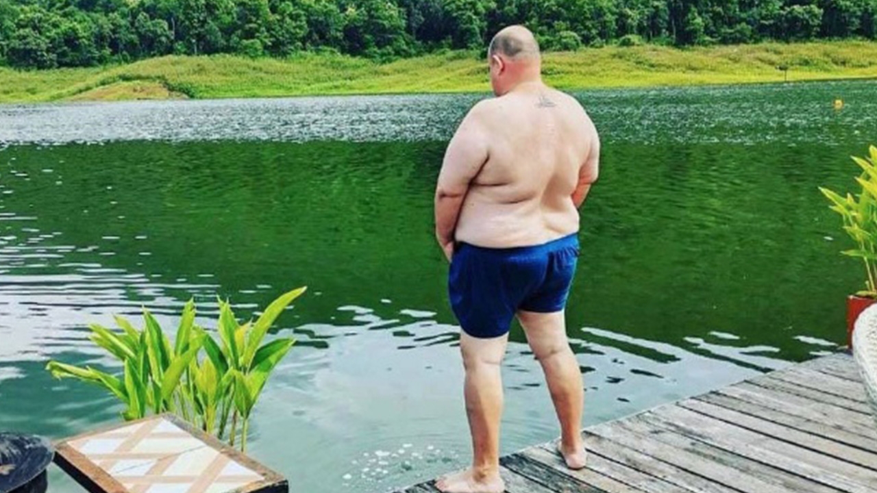 ดราม่า "หม่อมถนัดแดก" โพสต์ภาพคล้ายยืนปัสสาวะลงน้ำ เขื่อนแม่งัด