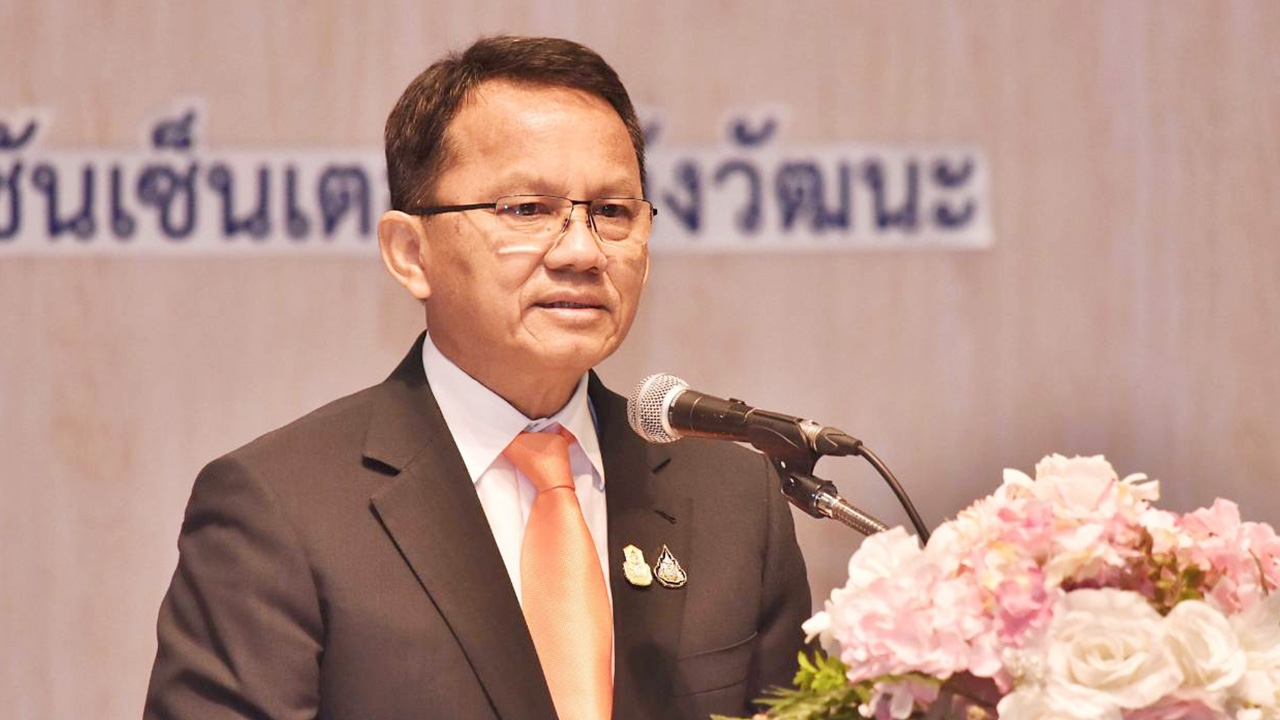 "สมศักดิ์" แจงปล่อย "ยงยุทธ-ปลอดประสพ" ทำตามกฎ ปัดแอบแฝงการเมือง