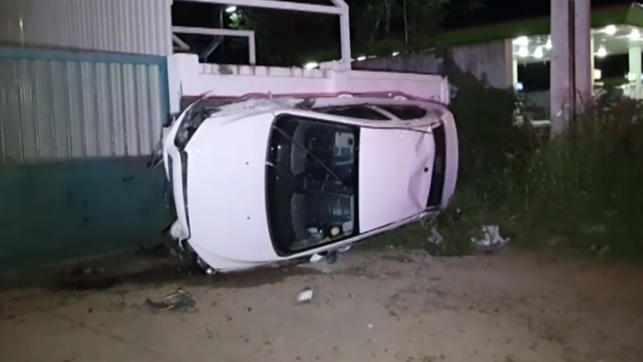 ช่างขับรถลูกค้าคว่ำพังยับ สุดท้ายต้อง "ซื้อทั้งคัน"  ไปซ่อมเอง 