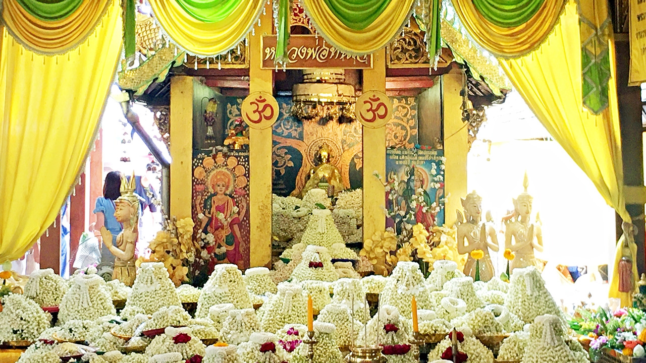 เลขเด็ด "หลวงพ่อทันใจ" ที่สุดแห่งโชคลาภ ณ "วัดพระธาตุดอยคำ"