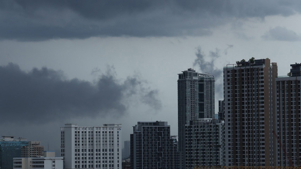 สภาพอากาศวันนี้ มรสุมพัดปกคลุมไทย “ตะวันออก-ใต้” ตกหนัก กทม.ฝนคะนอง 40%