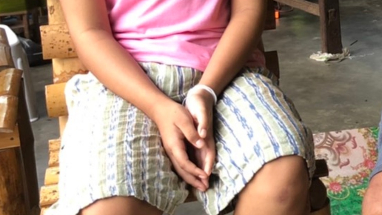 ตายายเปิดใจ หลานวัย 12 ป่วยหอบหืดสลบ เพื่อนไม่รู้แกล้งซ้ำ โชคดีช่วยทัน