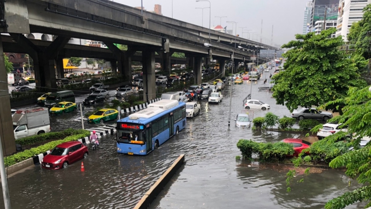 สภาพอากาศวันนี้ ฝนถล่ม 35 จว. ระวังน้ำท่วม กทม.-ปริมณฑล อ่วมสุด