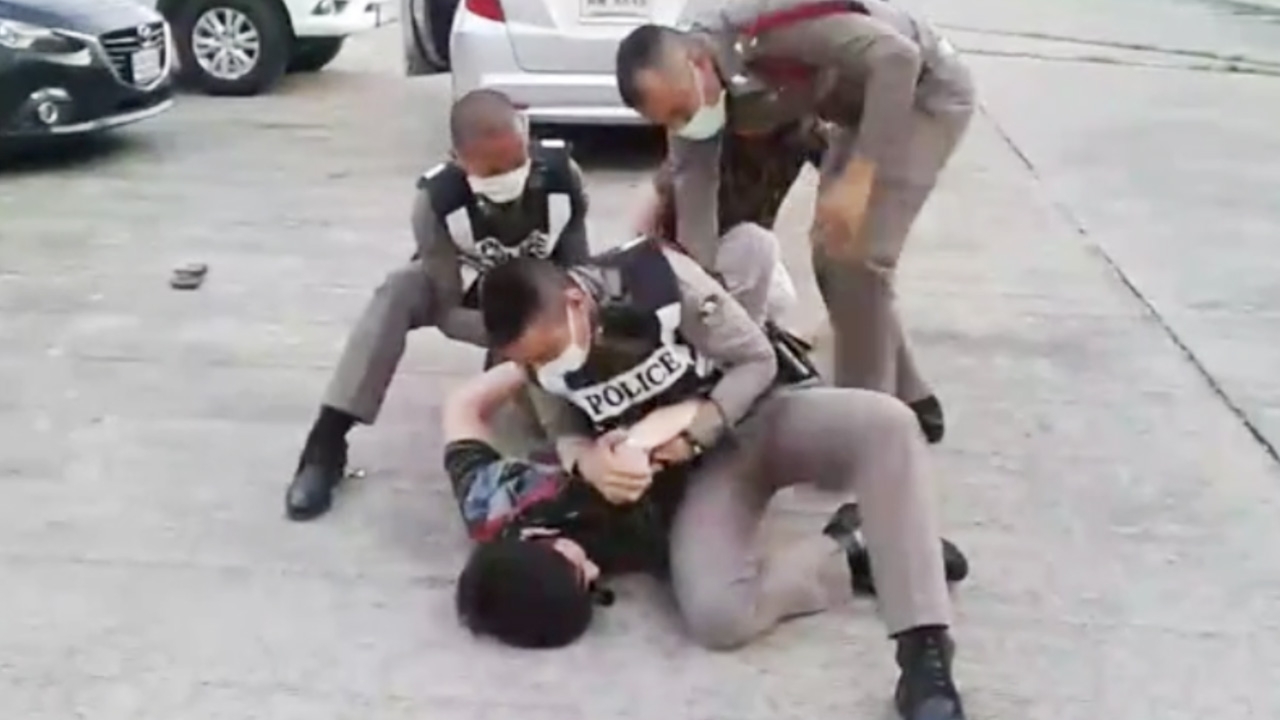 วุ่น ตร.จับ "แพน สุรเกียรติ" ดาราหนุ่มเมาขับชน อ้างพ่อเป็นนายพล แม่พาหนี (คลิป)