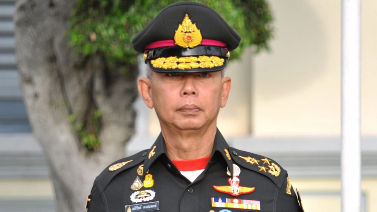 ผบ.ทบ.บิน ฮ.ตรวจชายแดนไทย-เมียนมา ป้องกันระบาดโควิด-19 ระลอก 2