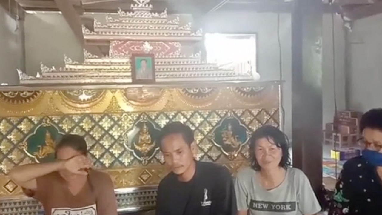 งานศพเหยื่อ “พระขับรถชน” สุดเศร้า จัดแบบตามมีตามเกิด ลูกยังทำใจไม่ได้