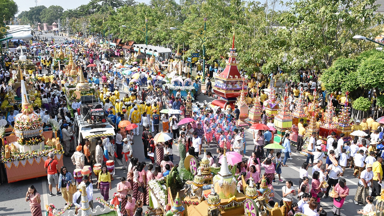 จัดยิ่งใหญ่งานสารทเดือนสิบ สืบสานตำนานเมืองนครศรีธรรมราช