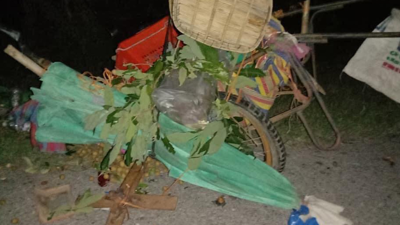 ล่าตัวคนใจดำชนแล้วหนี ทิ้งตายายล้มบาดเจ็บ โชคดีพลเมืองดีผ่านมาช่วยเหลือ