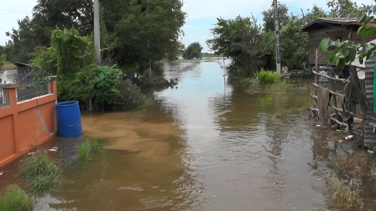 น้ำเหนือจากสุโขทัยมาแล้ว เตือนชาวสองแควลุ่มน้ำยมที่พิษณุโลกเฝ้าระวัง