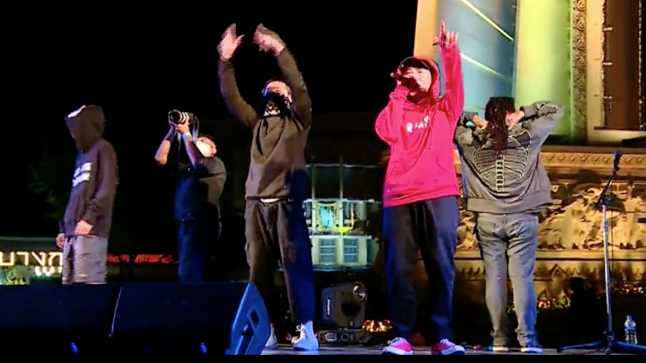 แฮชแท็ก "ประเทศกูมี" พุ่งขึ้นอันดับ 1 หลังเจ้าของเพลงถูกจับ ฐานร่วมชุมนุม