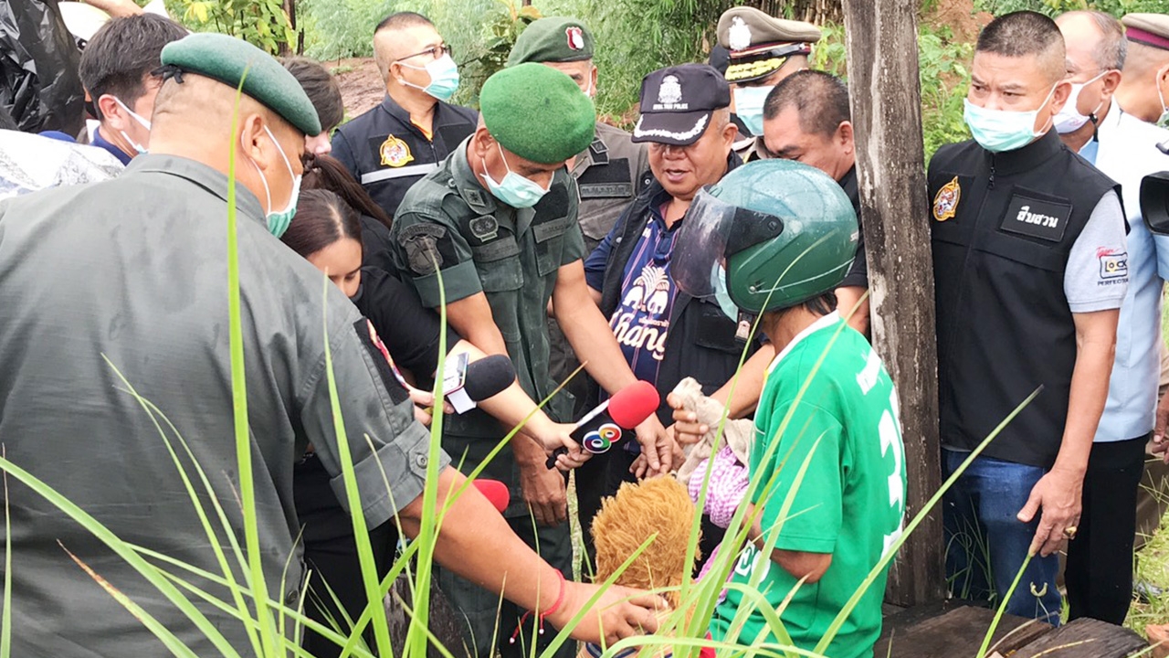 ลาก "ไอ้อ้วน" ลวงเด็ก 11 ขวบ ข่มขืนหน้าพระประธานทำแผน หวิดถูกรุมยำ 