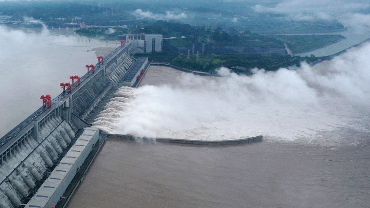 จีนระทึก เขื่อนสามผาเร่งระบายน้ำ รับมือน้ำไหลเข้าสูงสุดเป็นประวัติการณ์