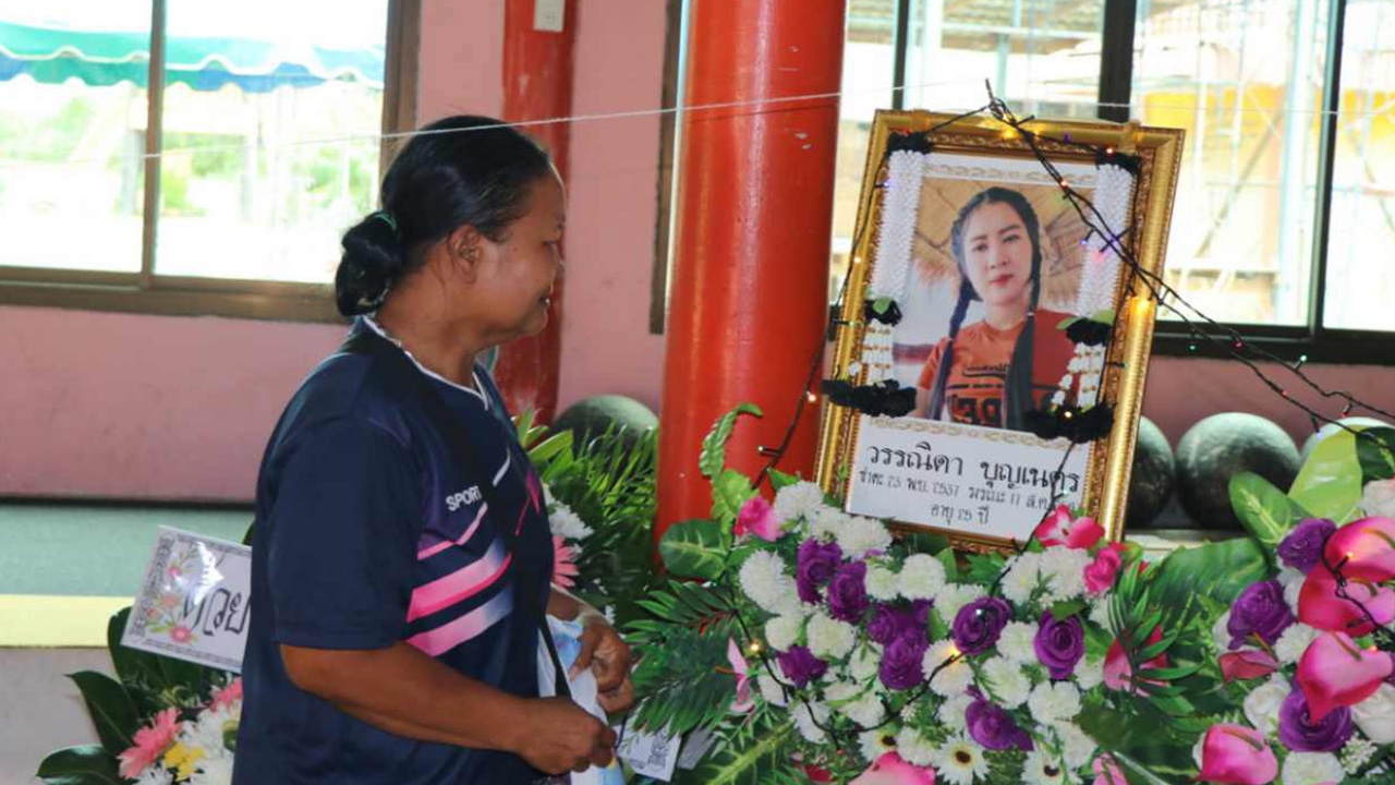 แม่เล่า "น้องจอยมาหา" หลังขออนุญาตเจ้าที่ นอนกอดมีรอยน้ำเปียกบนที่นอน 