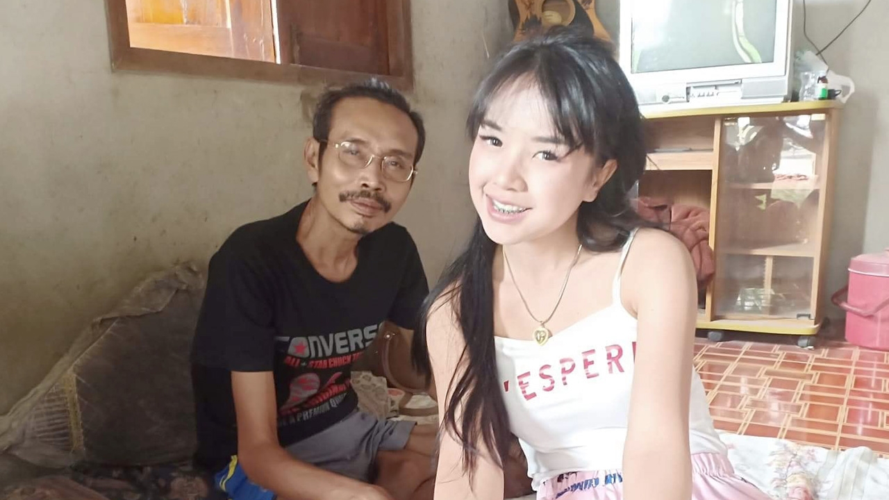 พ่อซึ้งน้ำใจลูก เจนนี่ ได้หมดถ้าสดชื่น ควักเงินสองแสนซ่อมแซมบ้านให้ใหม่