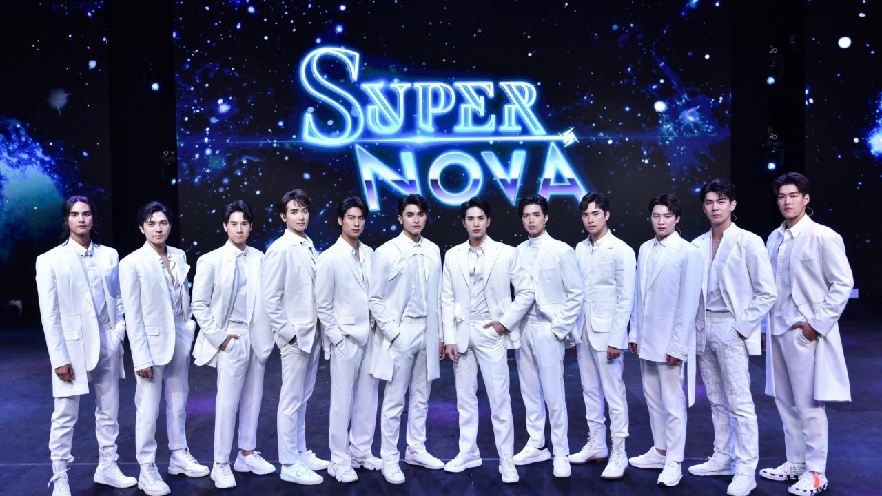 ฟินแบบไม่มีอะไรกั้น 12 หนุ่มฮอต ช่อง 3 จัดเต็มระเบิดจักรวาลในคอนเสิร์ต Supernova