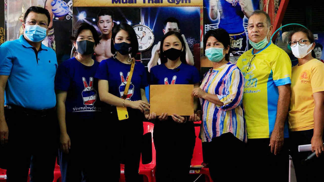 ส.ส.พปชร.ลงพื้นที่ หลังชาวบ้านร้องเวนคืนที่ พัฒนา "มักกะสันคอมเพล็กซ์"