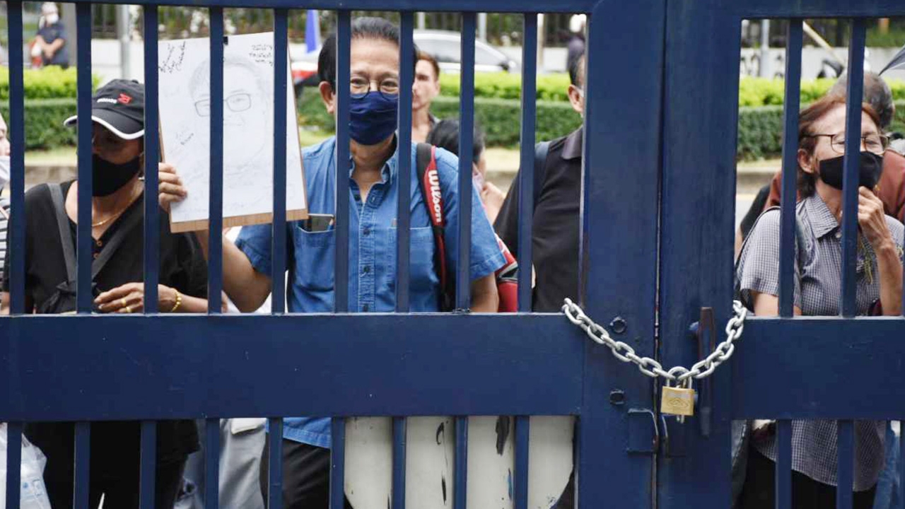 ตร.ไม่ค้านประกัน "เพนกวิน" น.1 แย้มกำลังออกหมายจับคนอื่นๆ