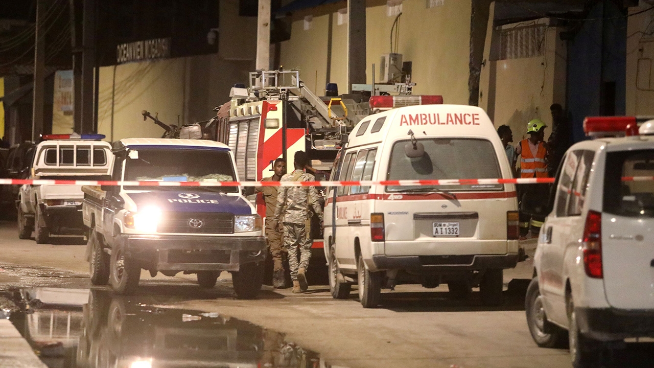 นองเลือด หน่วยพิเศษโซมาเลีย ยุติเหตุมือปืนยึดโรงแรม ดับ 10 ศพ