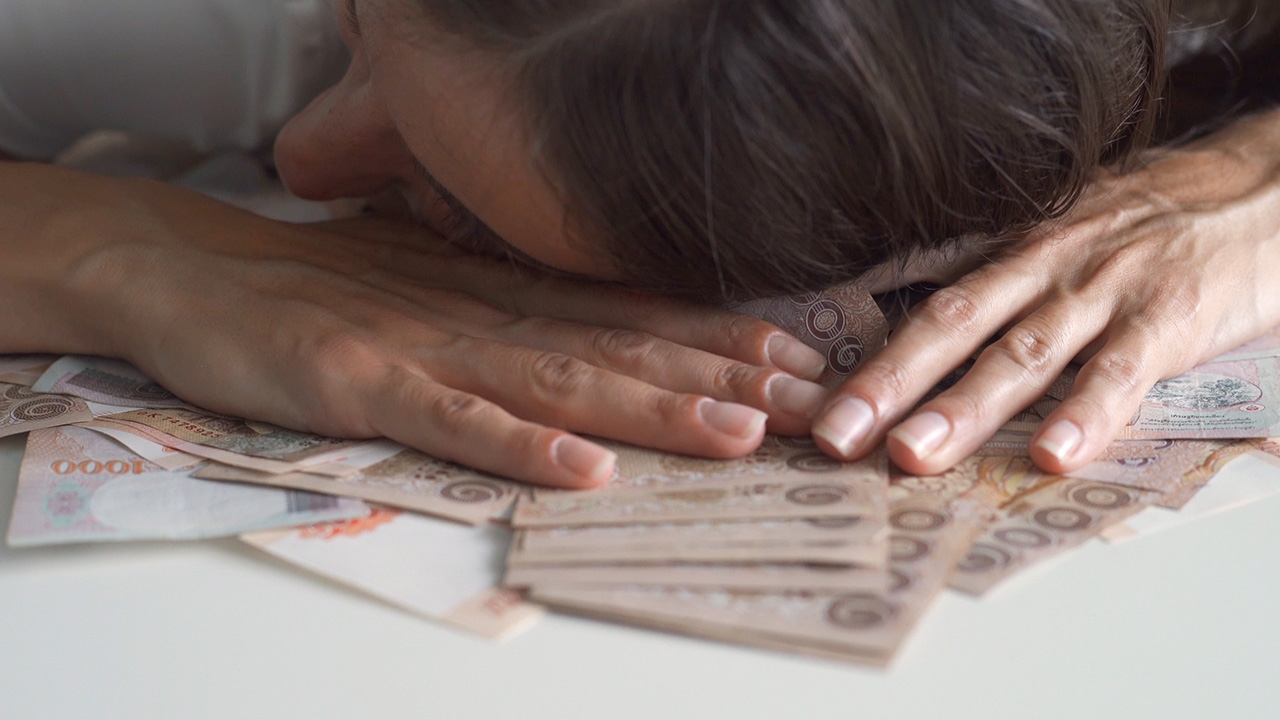 ประกันสังคม เลื่อนจ่ายเงินเยียวยา 15,000 บาท ผู้ประกันตน มาตรา 33