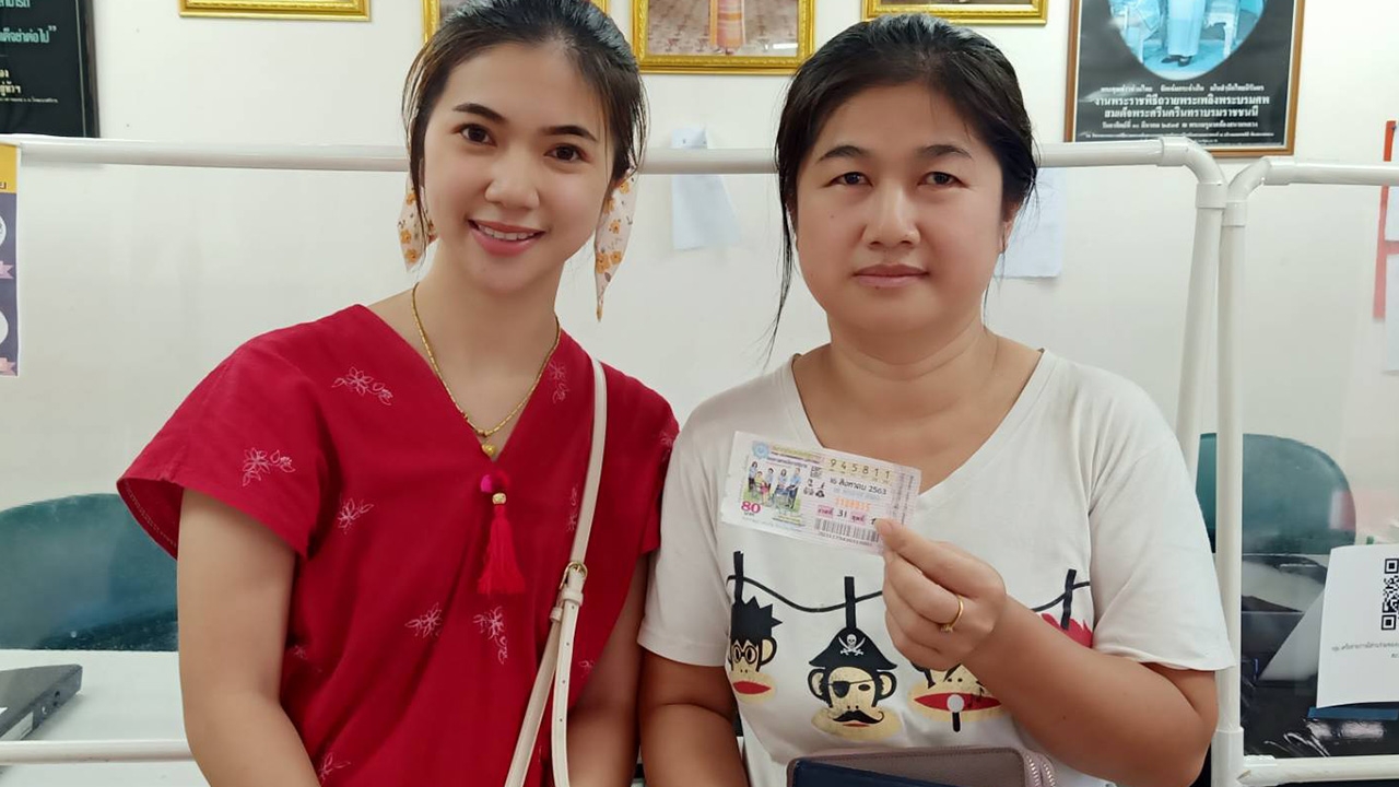 สาวไทใหญ่ ลูกจ้างร้านถ่ายเอกสาร ถูกรางวัลที่ 1 รับ 6 ล้าน ซื้อเลขวันเกิดหลาน