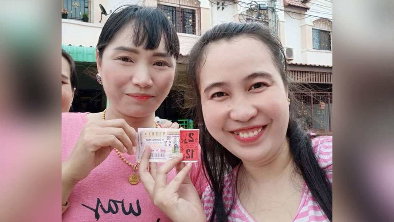 สาวโรงงานอมตะเฮง ถูกที่ 1 รับ 12 ล้าน มาขายถึงบ้าน เจ้าตัวของดออกสื่อ