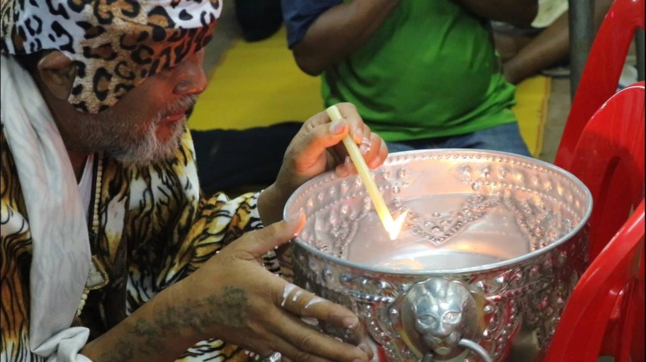 คอหวยขอเลขเด็ด 2 ตะเคียนทองกำแพงเพชร ระทึกสาววัย 28 ลุกร่ายรำคล้ายโดนสิง